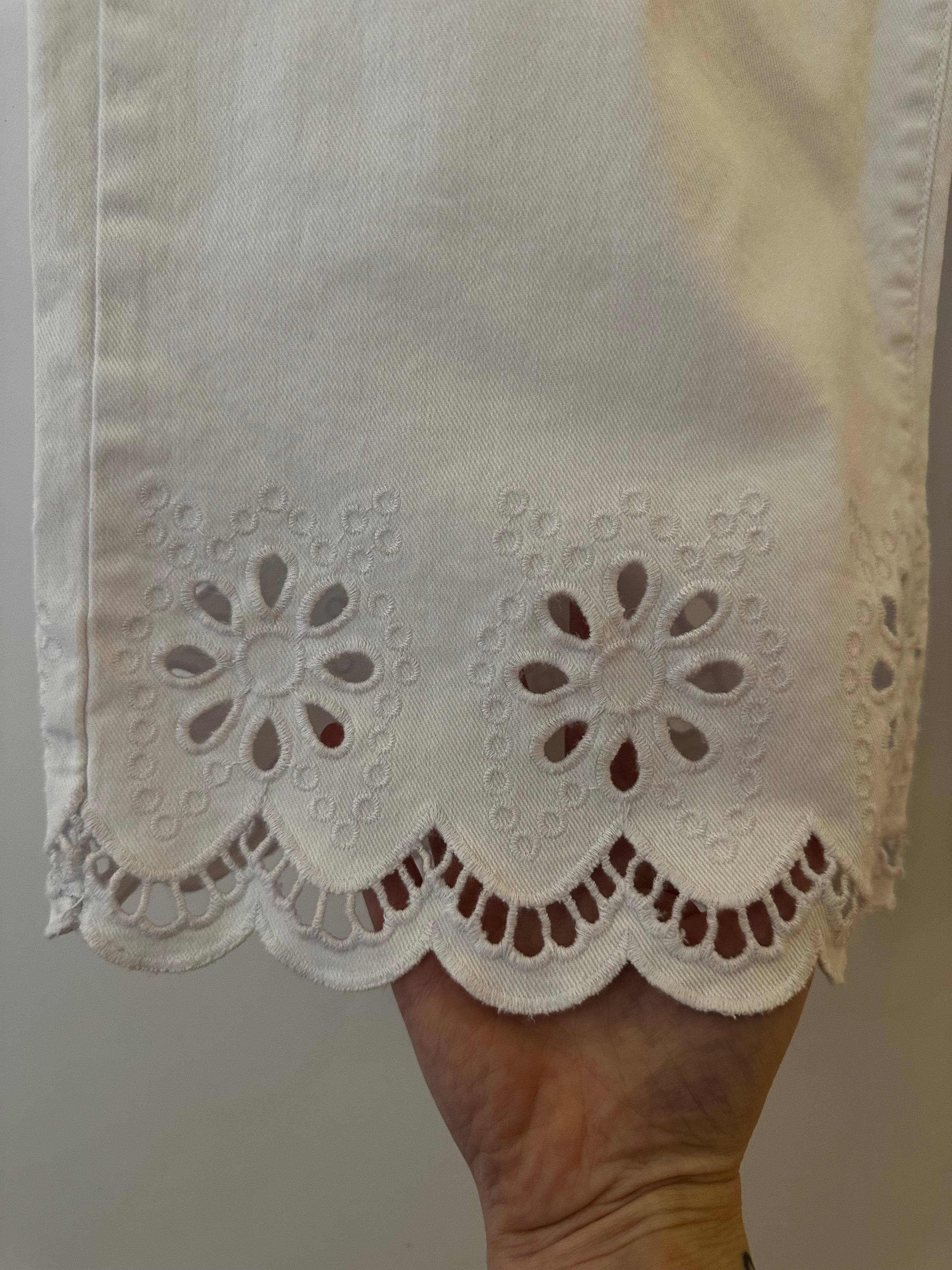 Pantalón troquelado blanco