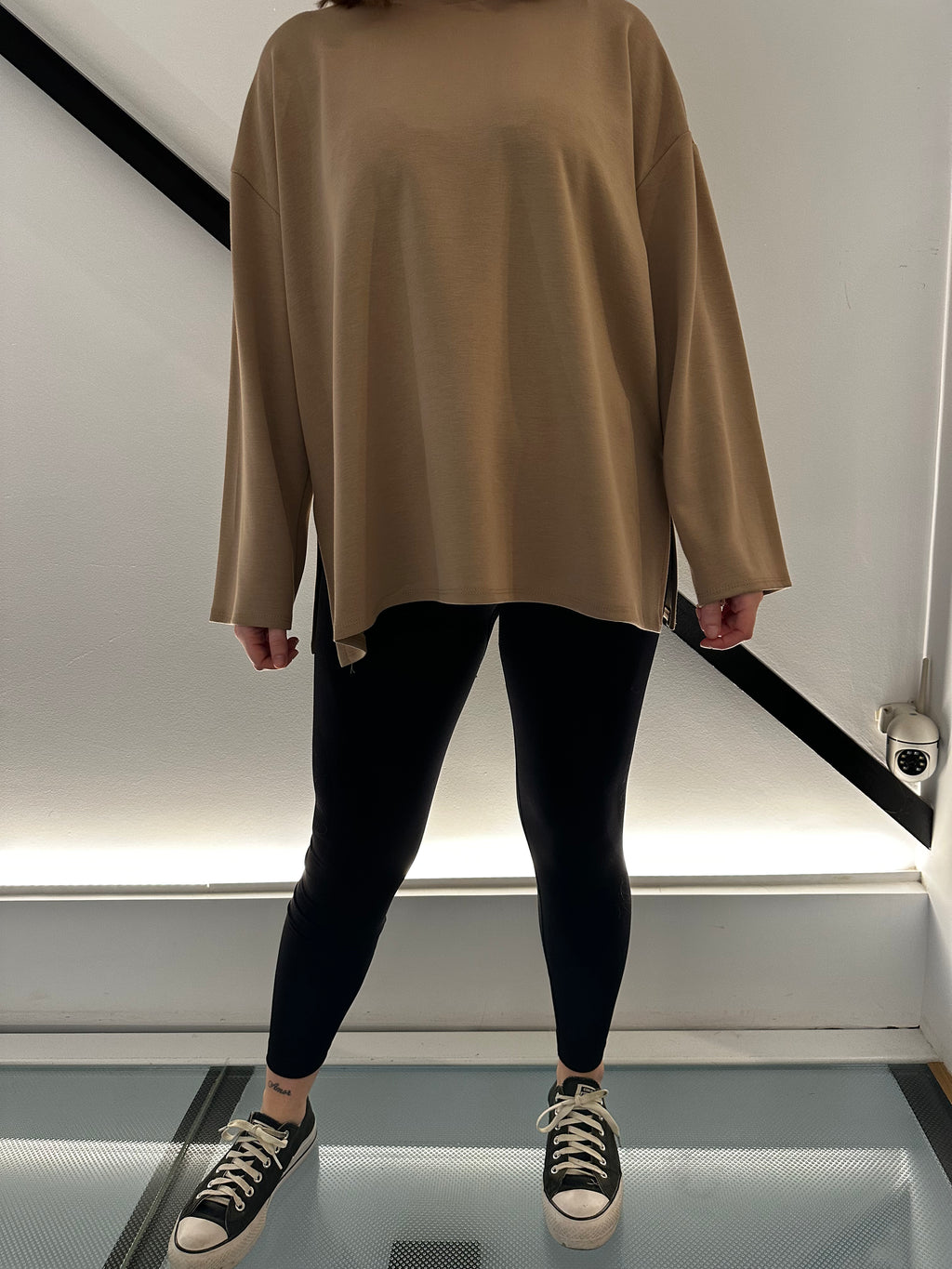 Sudadera camel capa de aire