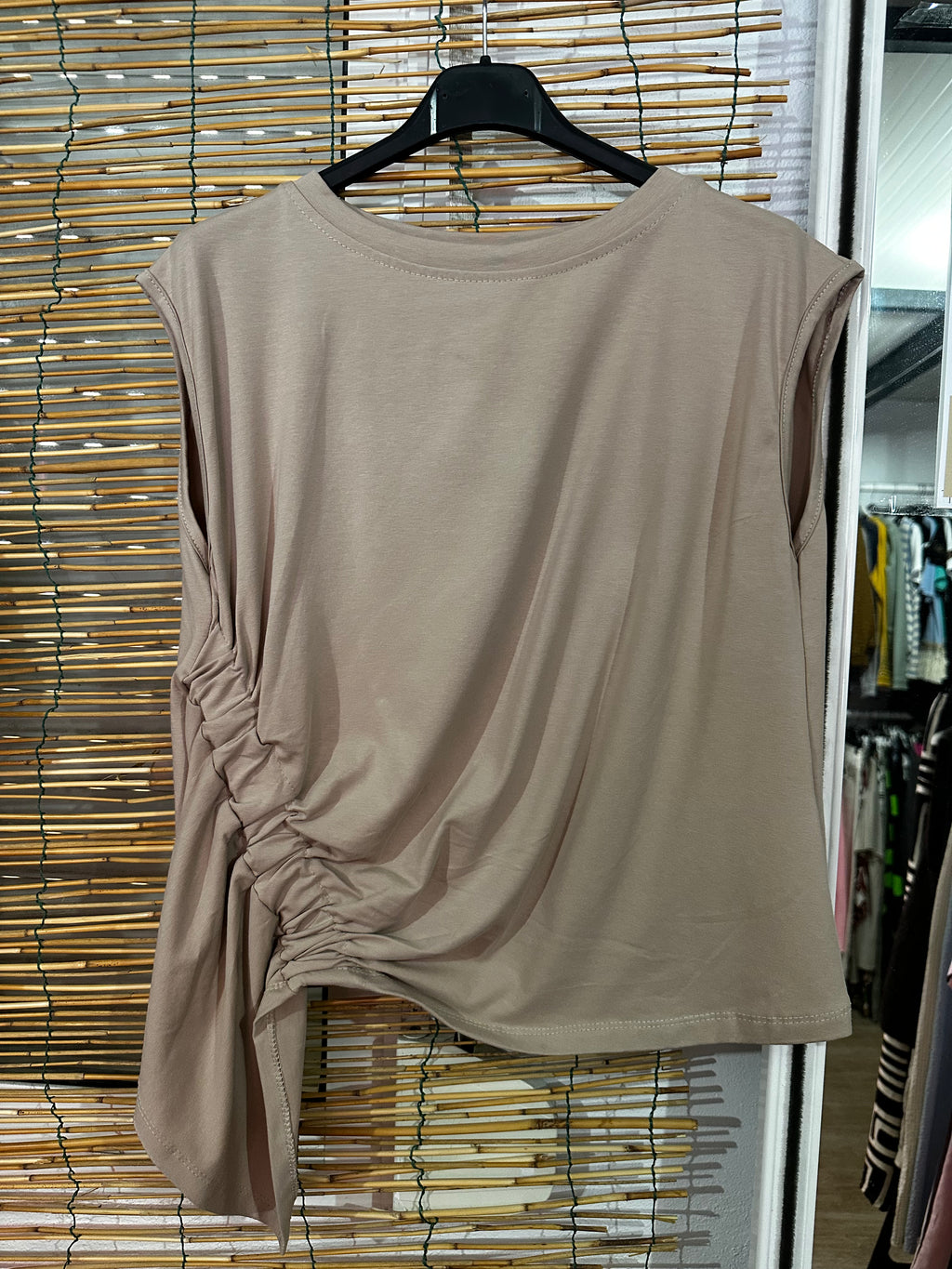 Camiseta fruncido